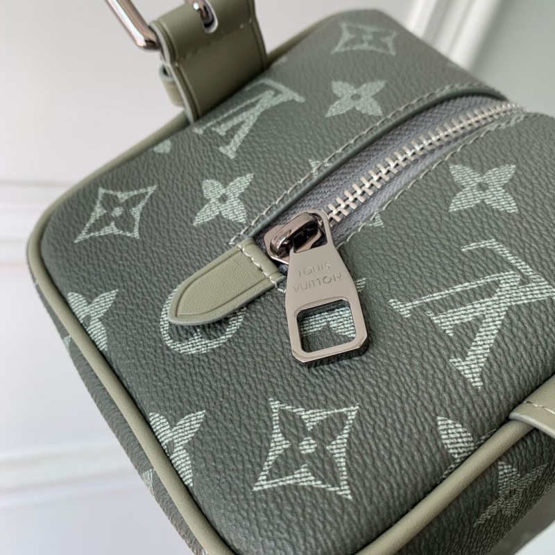 LV Clutch Bags